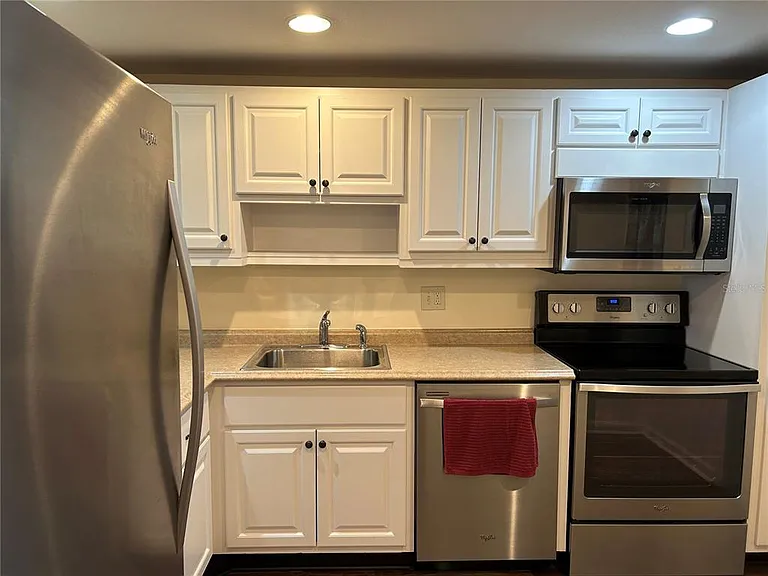7461 W Country Club Dr N #208 — Photo 4