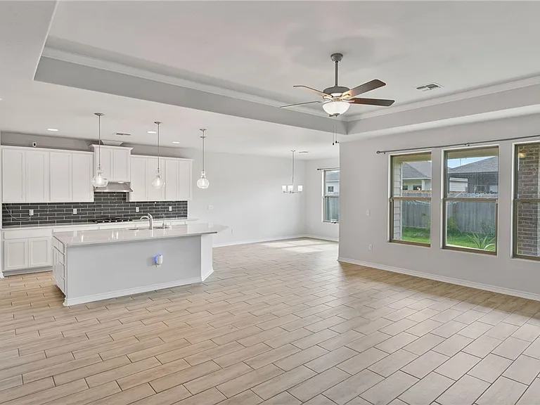 2677 Lannister Ln — Photo 3
