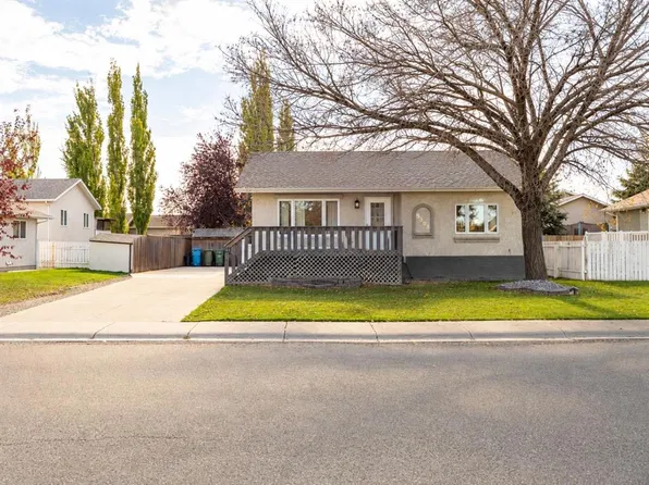 5504 N 42nd Ave, Taber, AB T1G 1C7