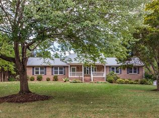 232 Farmwood Dr, Statesville, NC 28625