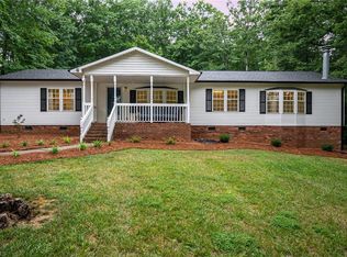 1225 Byerly Dr, Walnut Cove, NC 27052