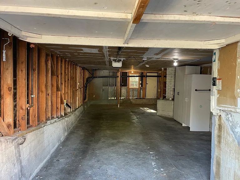 1040 Napa St — Photo 10