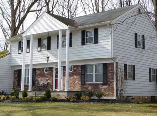 37 Exeter Rd, East Windsor, NJ 08520