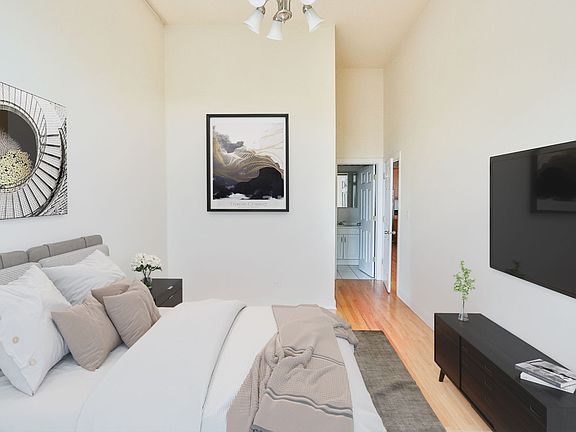 5th image of 1552-54 N Milwaukee Ave #3B
