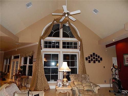 3rd image of 6311 Eastover Dr