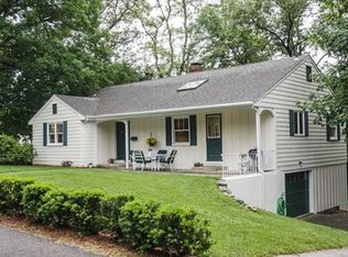 4 Circle Rd, Lexington, MA 02420