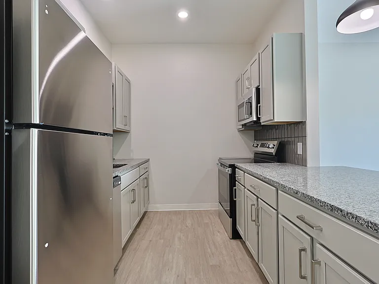727 Poyntz Ave #415 — Photo 5