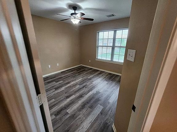 2318 Tracy Ln #3, Highlands, TX 77562 | Zillow