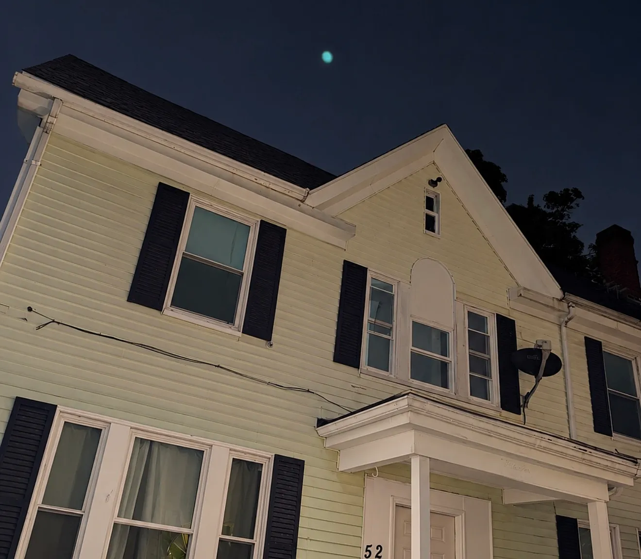 3 bed, $3,000 — Photo 1