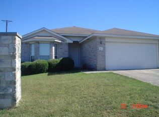 101 Cavalry Trl, Elgin, TX 78621