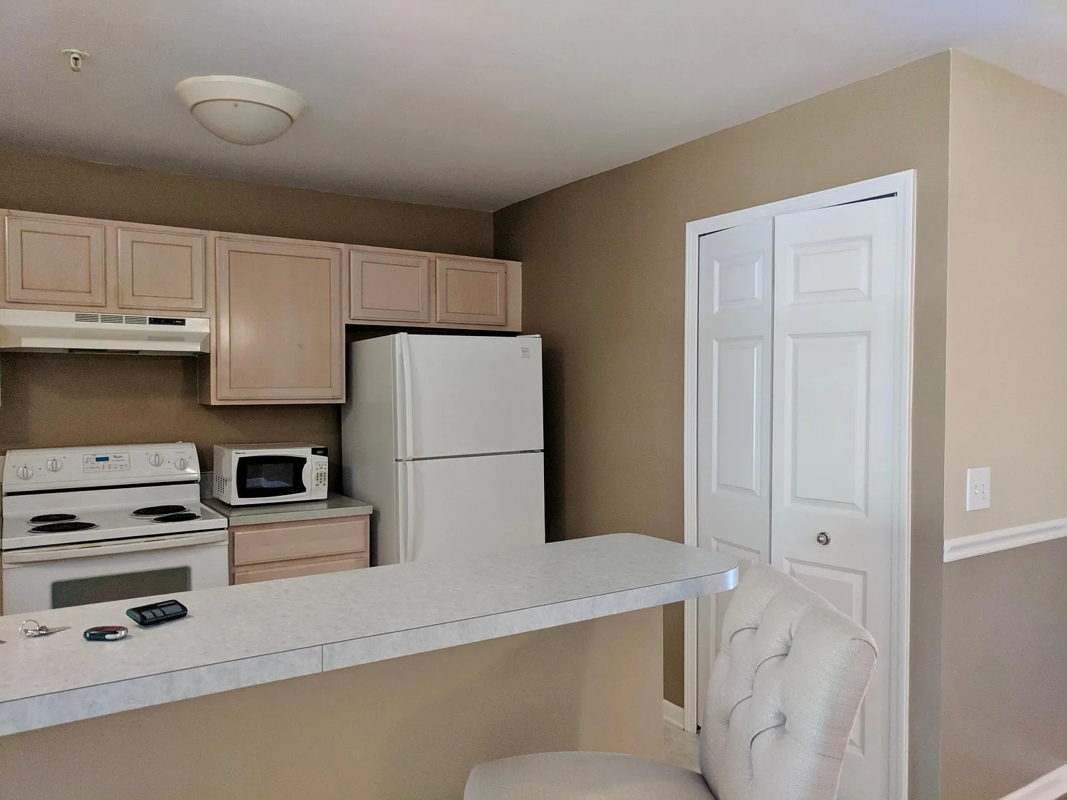 2 bed, 1120 sqft, $2,100 — Photo 4