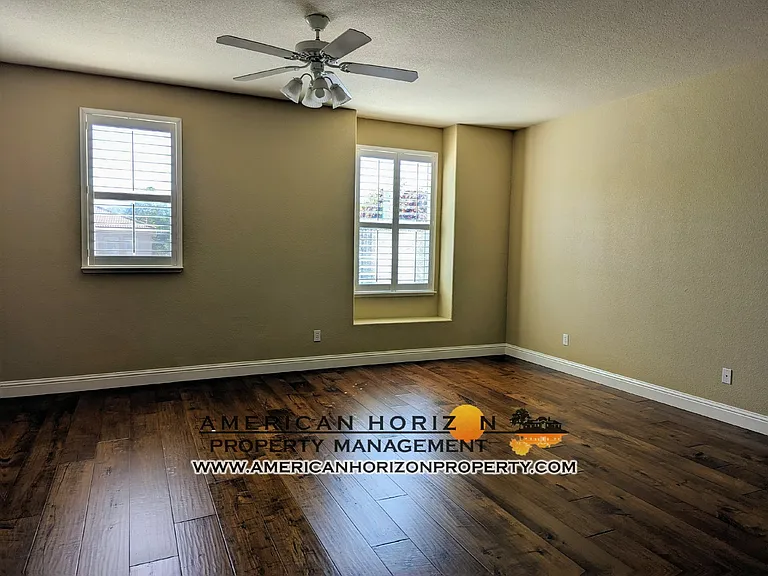 425 Crescent Dr — Photo 11