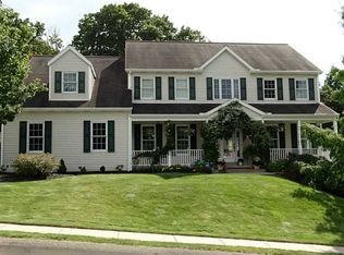 539 Dorchester Dr, Seven Fields, PA 16046
