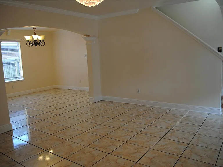 3910 Starbridge Pointe Ln — Photo 6