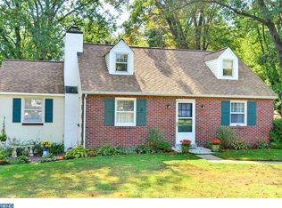 12 Manor Dr, West Chester, PA 19380