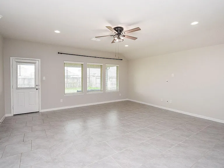 1334 Bellingham Park Dr — Photo 12