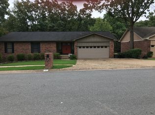 57 Kings River Rd, North Little Rock, AR 72116