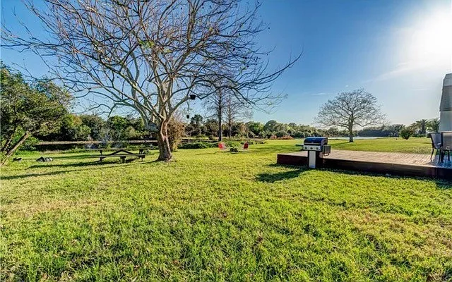 3 bed, 1676 sqft, $2,600 — Photo 2