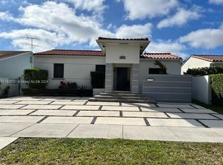 2726 SW 19th Ter, Miami, FL 33145