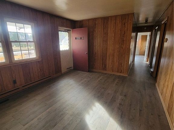 4th image of 87 Abraham Ave