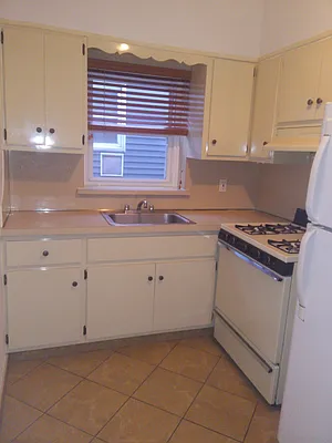 Rented by G2 Realty Group LLC | media 3