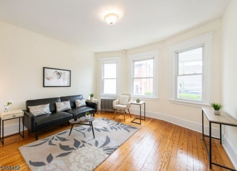 1st image of 72 N Willow St #1
