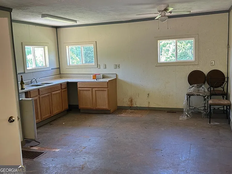 1024 Stonepile Rd — Photo 38