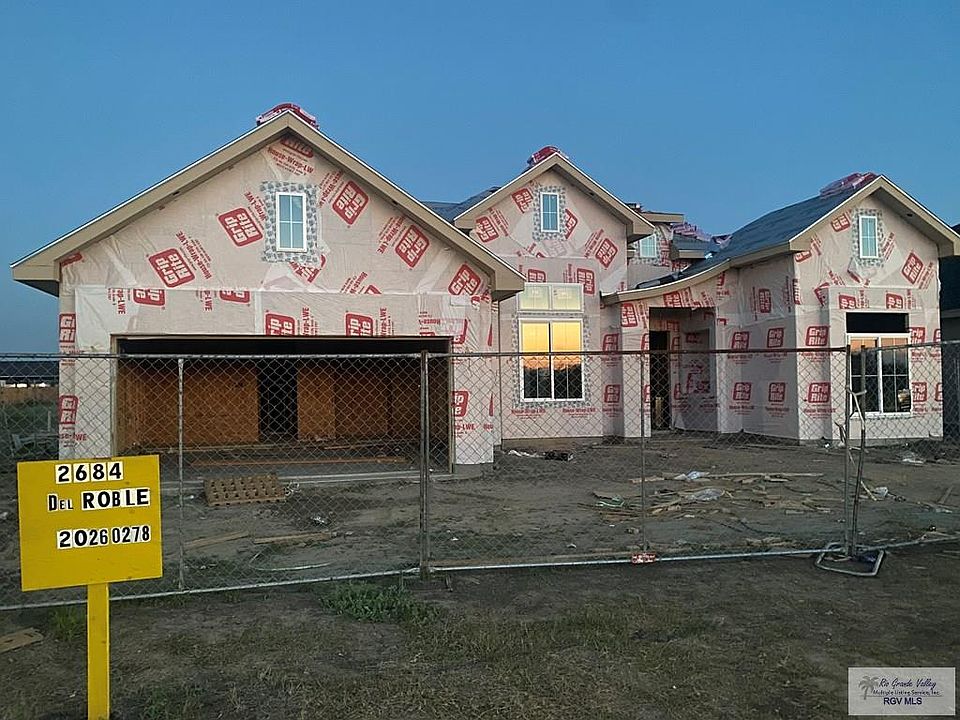 2nd image of 2684 Del Roble Ln