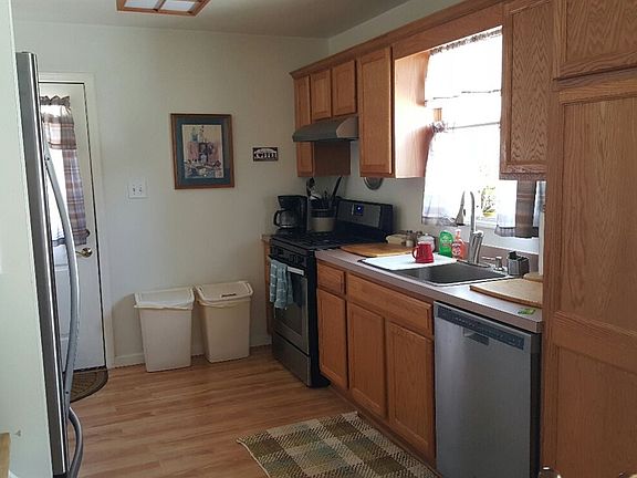 2nd image of 1010 Bryant St