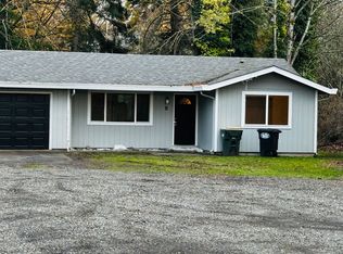 706 Tipsoo Loop S #B, Rainier, WA 98576