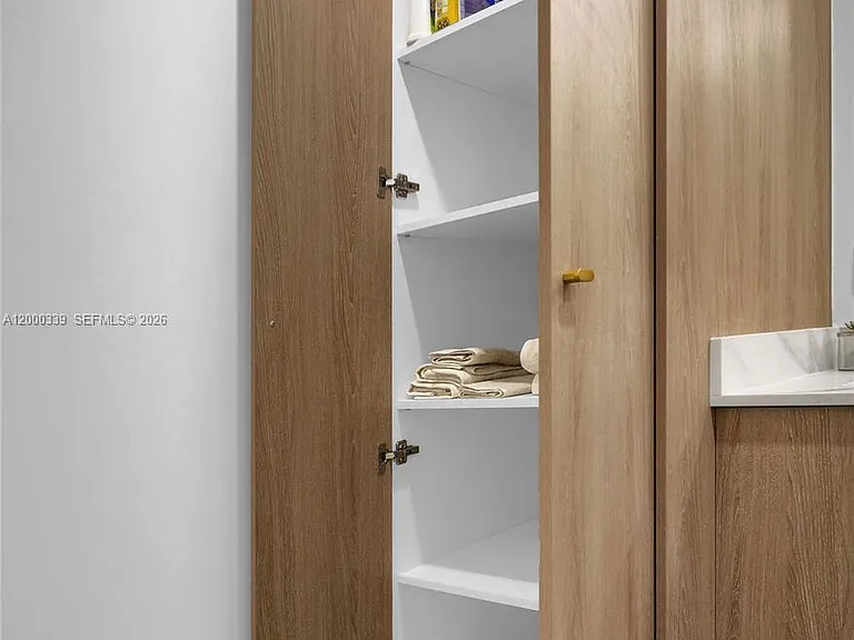 3505 S Ocean Dr #808 — Photo 17