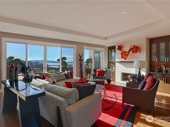 4th image of 127 Third Avenue #P702