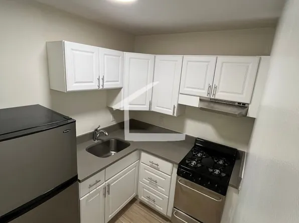 542 Massachusetts Ave #1C, Boston, MA 02118