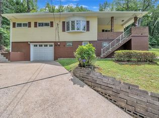 283 McCoy Rd, Mc Kees Rocks, PA 15136
