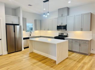 9362 Starfire Ln, Houston, TX 77036