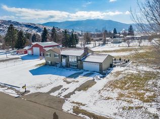 19906 E 6th Ave, Greenacres, WA 99016