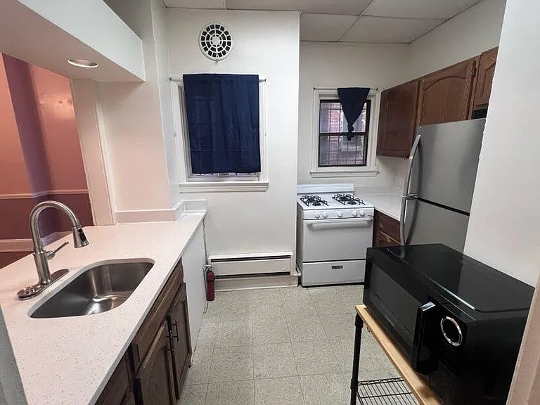 2352 Eutaw Pl — Photo 11