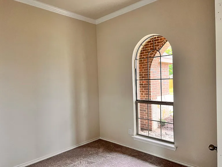 324 Greenhaven Dr — Photo 19