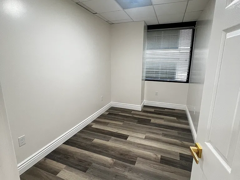1111 14th St NW #705 — Photo 1