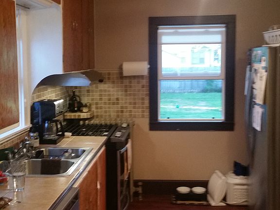 3rd image of 447 E Lewiston Ave