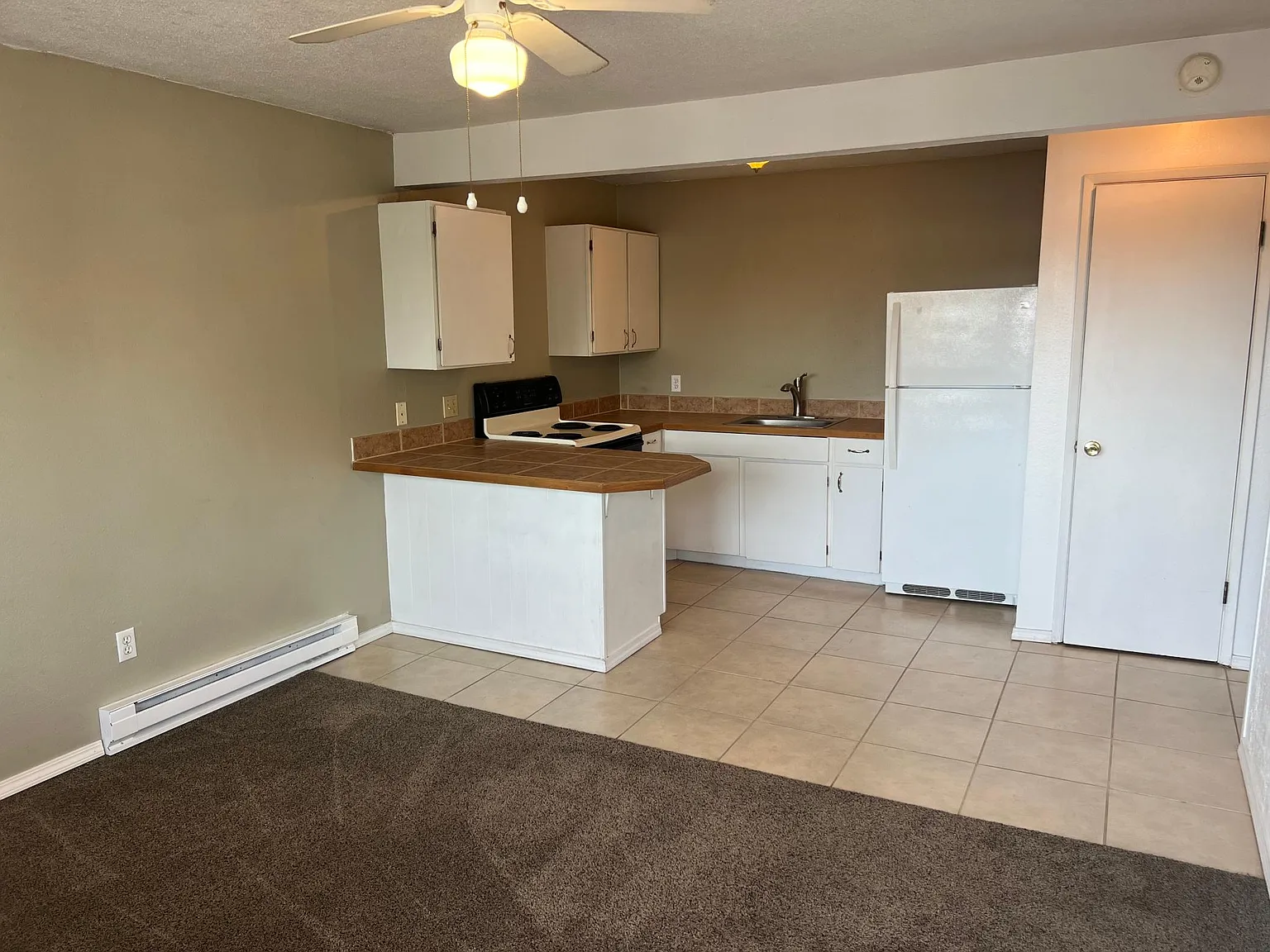 1 bed, 475 sqft, $900 — Photo 1