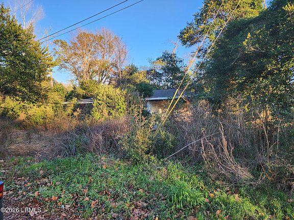 2nd image of 58 Grayson St