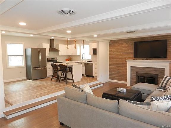 4th image of 5 Foxey Ln