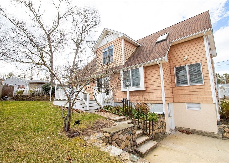 34 Wychunas Ave, Buzzards Bay, MA 02532 Zillow