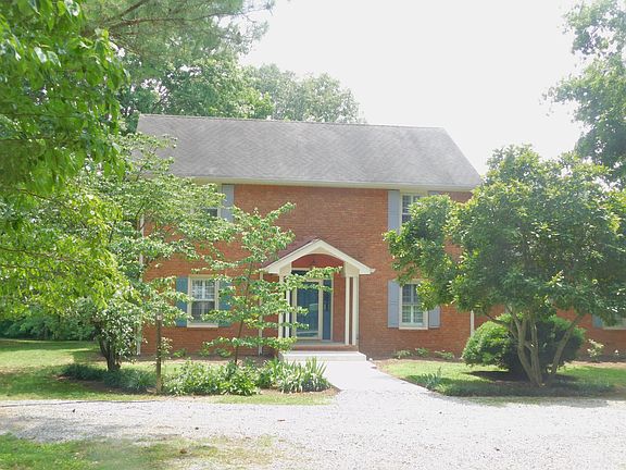2nd image of 345 Cummings Ln