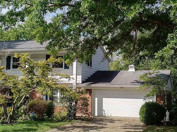 3rd image of 3046 Village Dr