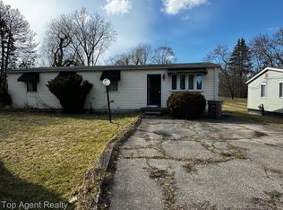 829 Bay St, Pontiac, MI 48342