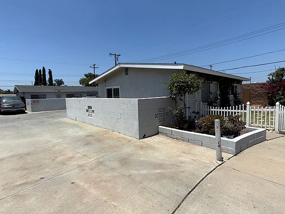 2nd image of 564 N Citrus St