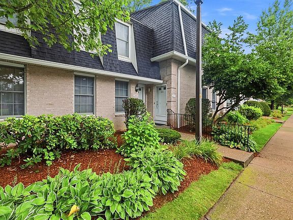 2nd image of 2 Mansion Woods Dr #B