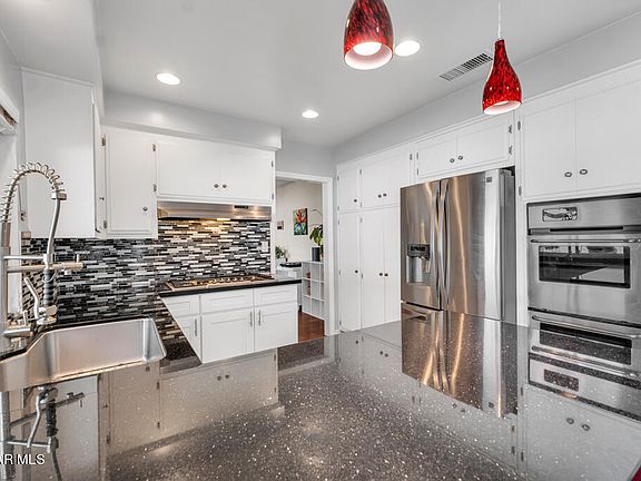 3rd image of 341 Somerset Cir